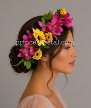 Load image into Gallery viewer, Floral garland
