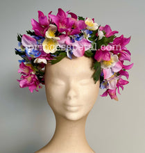 Load image into Gallery viewer, Floral garland
