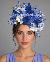 Load image into Gallery viewer, Blue and white
